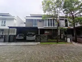 Rumah  Siap Huni dan Nyaman di Candi Golf Semarang Selatan – 10460
