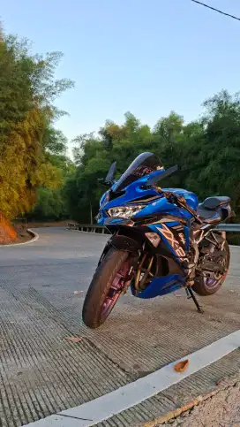 NINJA ZX-25 BLUE PLASMA TH.2021