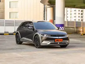 HYUNDAI IONIQ LONG RANGE SIGNATURE TAHUN 2023 HITAM