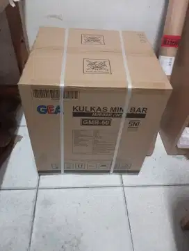 Kulkas mini merk gea GMB 50