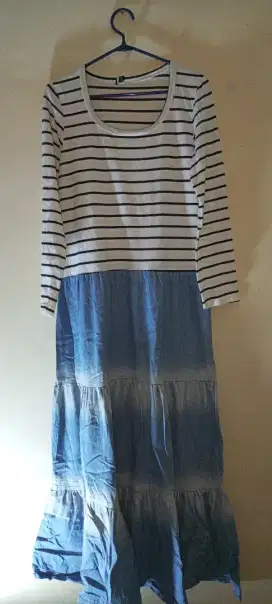 Gamis jeans bahan ngepres atasannya adem