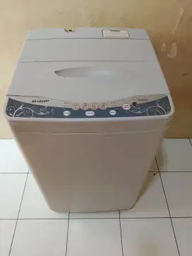 Mesin cuci 1 tabung otomatis merek SHARP