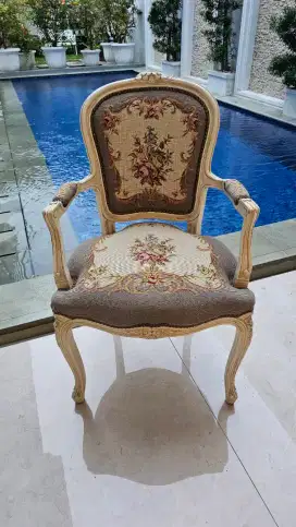 Kursi kristik antik