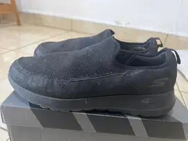 Sepatu Skecher 43 black
