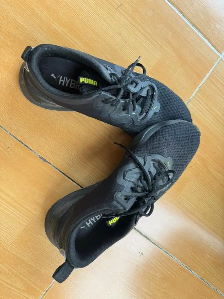 Sepatu laki-laki Puma