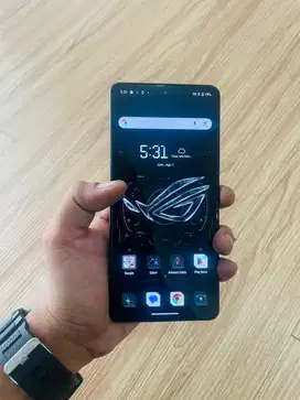 Asus ROG Phone 8 12/256 gb minus dikit