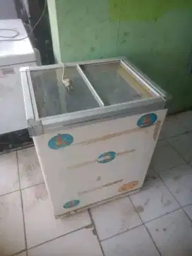 Freezer box sliding merek Gea 100ltr