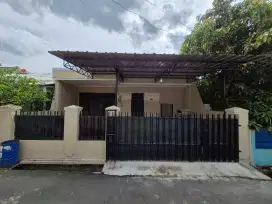 Rumah Disewakan di Komp. Sandang