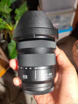 Lensa Lumix S 20-60mm f3.5 - 5.6 (Lensa Kit) L-Mount