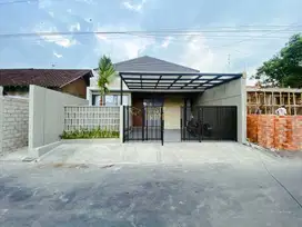 RUMAH BARU SIAP HUNI DEKAT EXIT TOL JOGJA SOLO DI KALASAN, SLEMAN