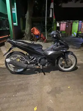MX King 2015 Warna Hitam