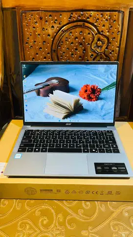 Laptop Acer Aspire Lite 14  RAM 8gb SSD 512gb Tahun 2025