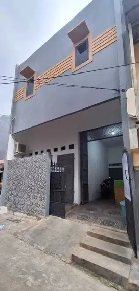 Rumah 2 Lantai Siap Huni SHM bisa untuk usaha di Jatimulya, Bekasi