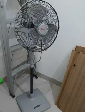 Dijual kipas angin merk cosmos