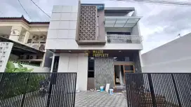 RUMAH BARU 2 LANTAI FURNISH HARGA TERMURAH DEKAT MONJALI