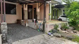 JUAL RUMAH MURAH POSISI TUSUK SATE SUDAH FULL RENOVASI FULL RAPIH