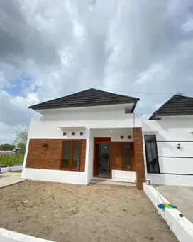 DIJUAL RUMAH MODERN SIAP HUNI LUAS 84M2 DI UTARA CANDI PRAMBANAN