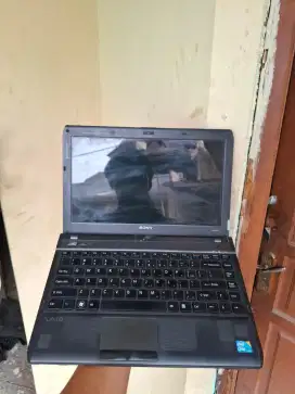 Laptop Sony Vaio VPCSB35FG ± CORE I3 GEN2 ± HDD 320GB ± 6GB ± GRESS