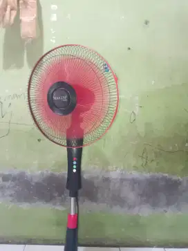Jual kipas berdiri angin kenceng