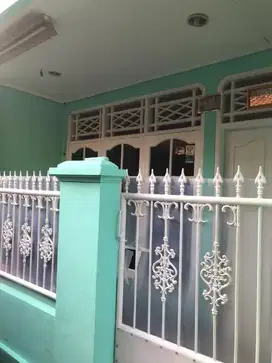 Sewa satu rumah pertahun