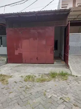 Dijual Rumah Gudang 1 Lantai di Harapan Indah - Row Jalan 3 Mobil!