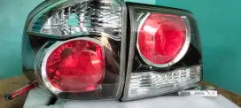 Lampu belakang Mobil Fortuner 2015