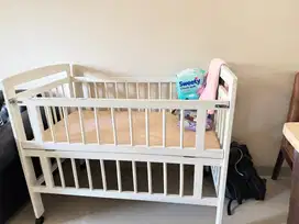 DIJUAL KERANJANG/BOX BAYI BEKAS
