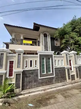 Disewakan Rumah Semi Furnished Pertahun