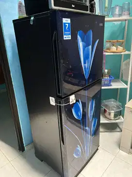 kulkas merk aqua 2 pintu, masih dingin freezer juga beku!