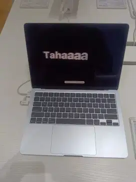 Macbook Air M4 13 inci. Bisa cicilan banyak promo. Digiplus DP Mall