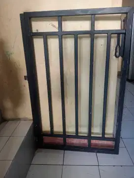 Di jual pintu pager tangga