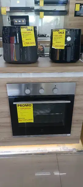 Kompor tanam dan listrik Electrolux