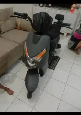 Jualan Santai sepeda listrik nya