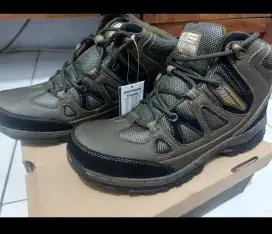 Sepatu Outdoor / Tracking / Gunung Brand Weidenman - Original New