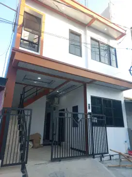 Mahkota Regency Sebrang depan kampus Unsika Karawang
