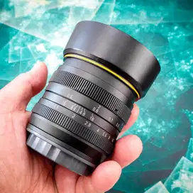 Kamlan 50mm F1.1 for Fuji. Fullset Like New. Fujifilm