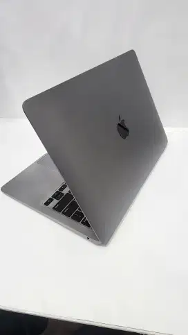 Macbook Air m1 13inch 8/256 Space grey