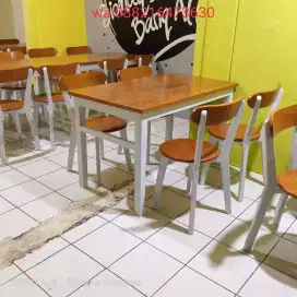Meja kursi cafe resto dan makan