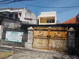 Rumah dijual tengah kota