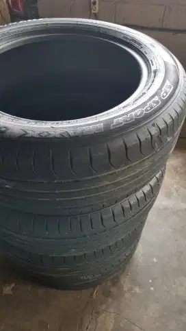 ban dunlop sp sportmaxx 050 235/60 r18 tebal bekas crv
