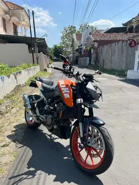 Ktm Duke 200 2012 full modif km rendah siap pakai