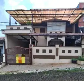 RUMAH MEWAH DI BUKIT RIVARIA SEKTOR 5, SAWANGAN, DEPOK