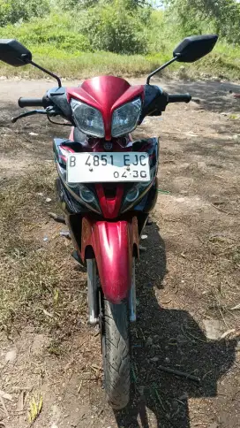 Jupiter z robot karbu 2010 plat B Depok lengkap pajak idup 2026