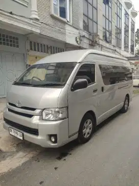 Htoyota hiace commuter thn 2021