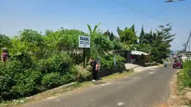Tanah 700m² Lokasi Premium Depan Gerbang GBR 3 SHM Jalan 2 Arah Cilame