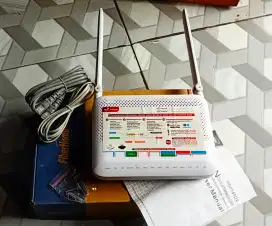 Router wifi fiberhome lengkap ada dusnya,kondisi masih bagus