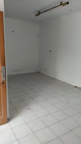Rumah Strategis di Komplek Sukamenak Indah