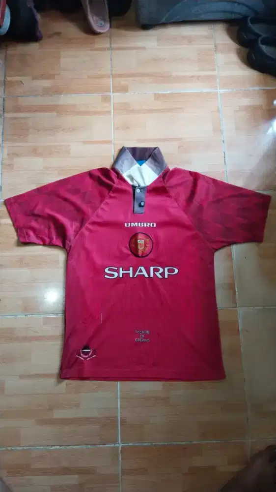 Jersey bola manchester united