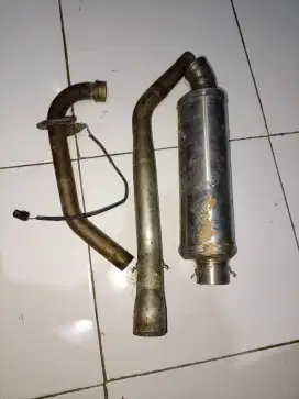 Knalpot racing untuk CBR k45a lokal