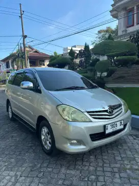 Inova diesel 2010 matic 2.5 G
